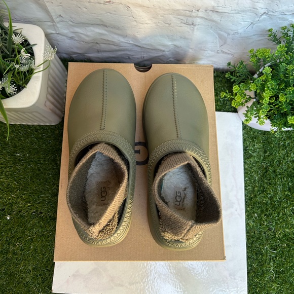 UGG
Women's Tasman X Slip-On
Flats BURNT OLIVE new with box size 5 - Picture 11 of 15
